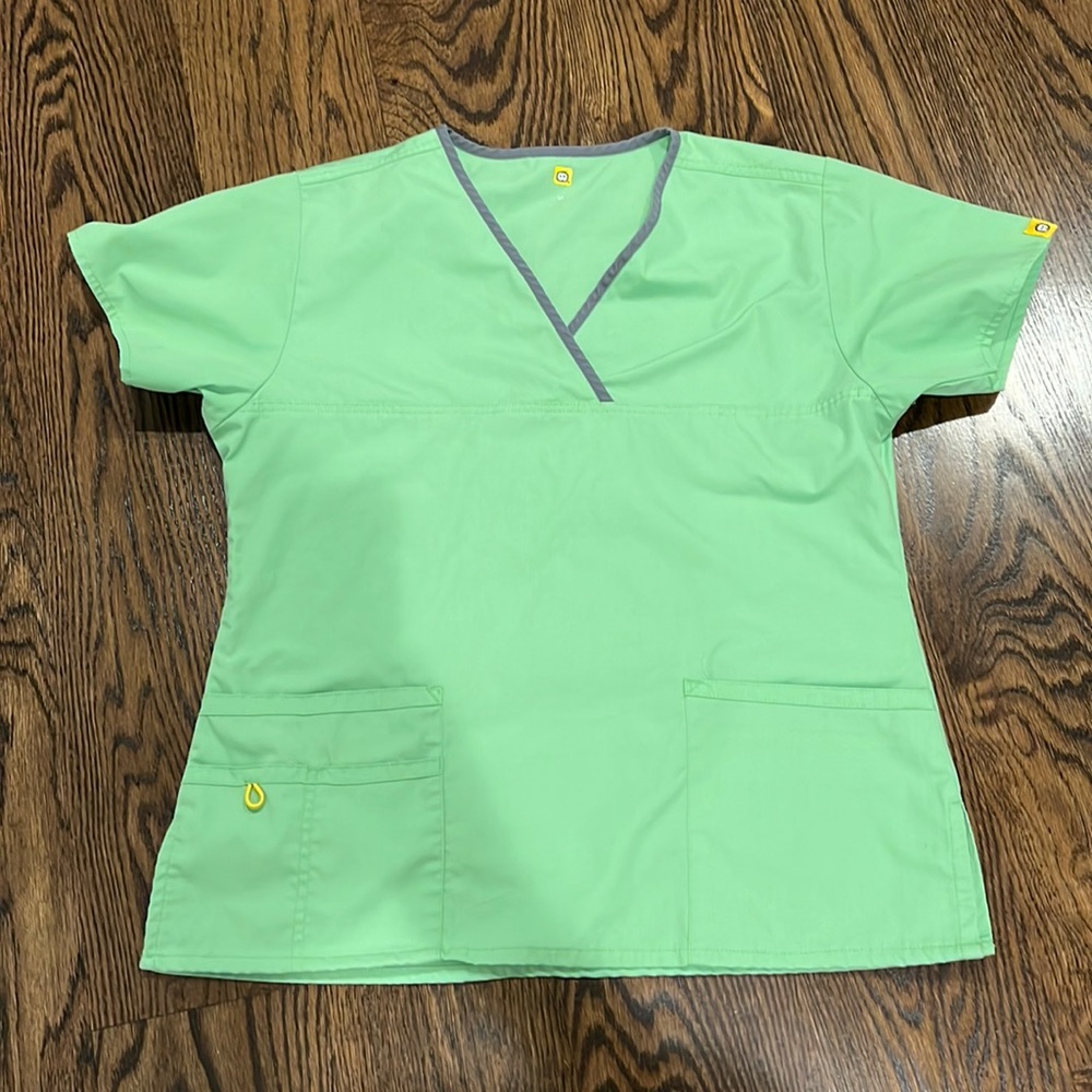 Scrub top
